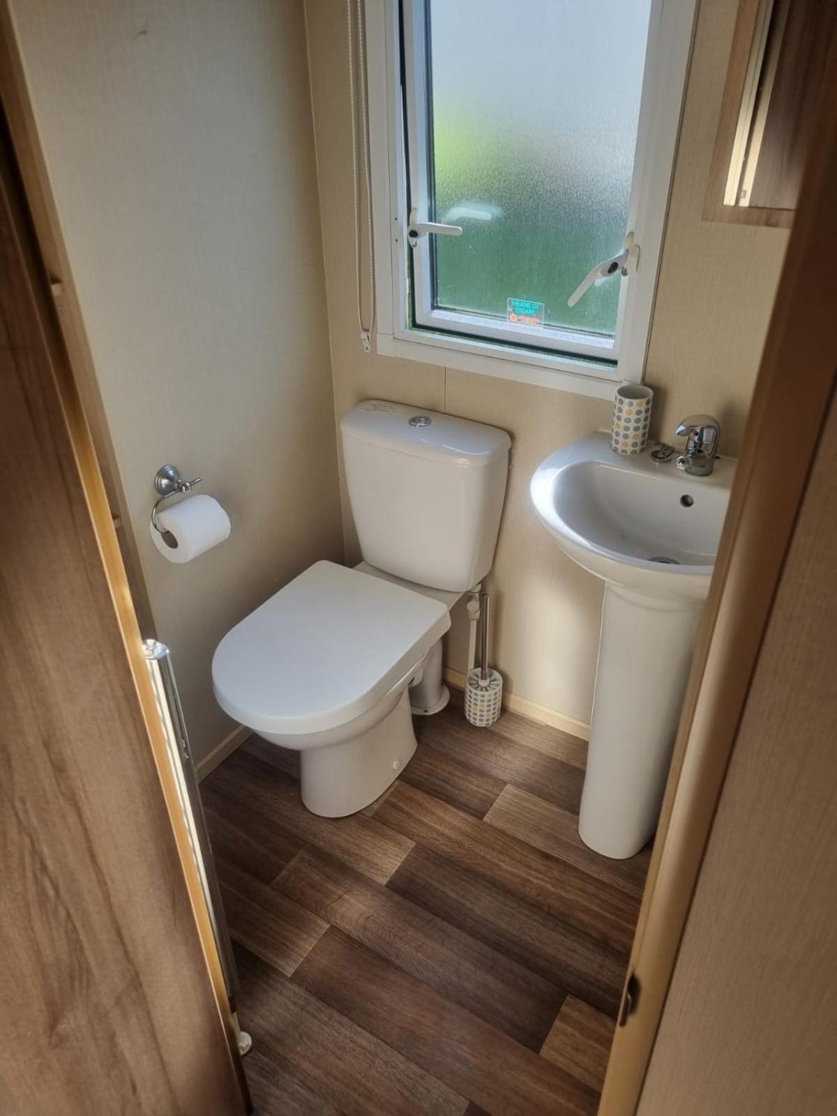 Newquay Bay Porth Caravan - 6 Berth Εξωτερικό φωτογραφία